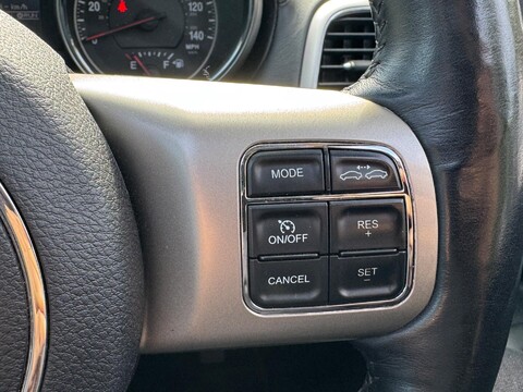 Jeep Grand Cherokee 3.0 V6 CRD Overland Auto 4WD Euro 5 5dr 19