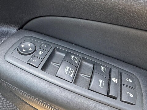 Jeep Grand Cherokee 3.0 V6 CRD Overland Auto 4WD Euro 5 5dr 22