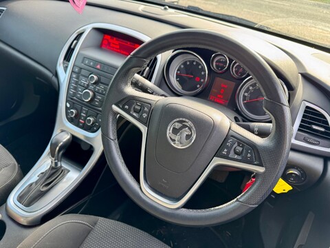 Vauxhall Astra 1.6 16v SRi Auto Euro 5 5dr 2