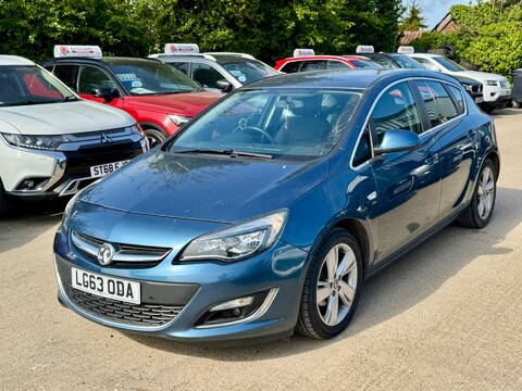 Vauxhall Astra 1.6 16v SRi Auto Euro 5 5dr 3