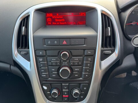 Vauxhall Astra 1.6 16v SRi Auto Euro 5 5dr 6