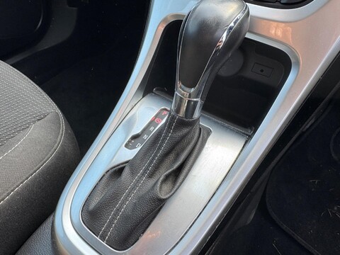 Vauxhall Astra 1.6 16v SRi Auto Euro 5 5dr 7