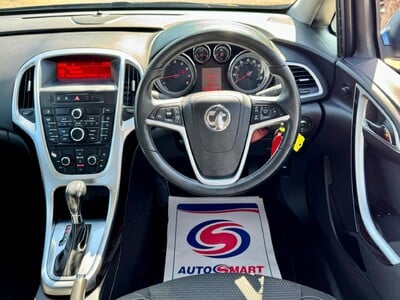 Vauxhall Astra 1.6 16v SRi Auto Euro 5 5dr
