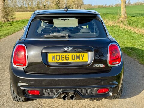 Mini Hatch 2.0 Cooper S Auto Euro 6 (s/s) 5dr 9