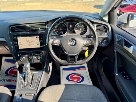 Volkswagen Golf 35.8kWh e-Golf Auto 5dr