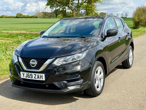 Nissan Qashqai 1.3 DIG-T Acenta Premium Euro 6 (s/s) 5dr 6