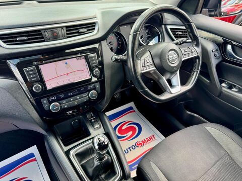 Nissan Qashqai 1.3 DIG-T Acenta Premium Euro 6 (s/s) 5dr 13