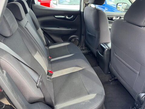 Nissan Qashqai 1.3 DIG-T Acenta Premium Euro 6 (s/s) 5dr 41