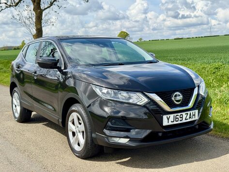 Nissan Qashqai 1.3 DIG-T Acenta Premium Euro 6 (s/s) 5dr