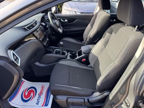 Nissan Qashqai 1.3 DIG-T Acenta Premium Euro 6 (s/s) 5dr 36