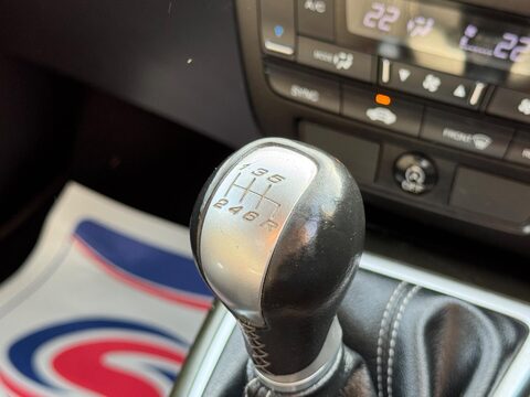 Honda Civic 1.4 i-VTEC SE Plus (Navi) Euro 6 (s/s) 5dr 28