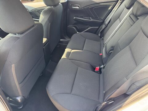 Honda Civic 1.4 i-VTEC SE Plus (Navi) Euro 6 (s/s) 5dr 34
