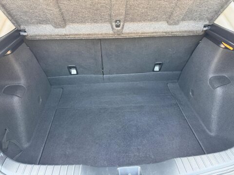 Honda Civic 1.4 i-VTEC SE Plus (Navi) Euro 6 (s/s) 5dr 35