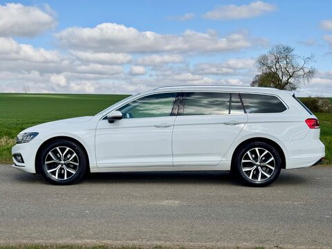 Volkswagen Passat 2.0 TDI EVO SEL Euro 6 (s/s) 5dr 7
