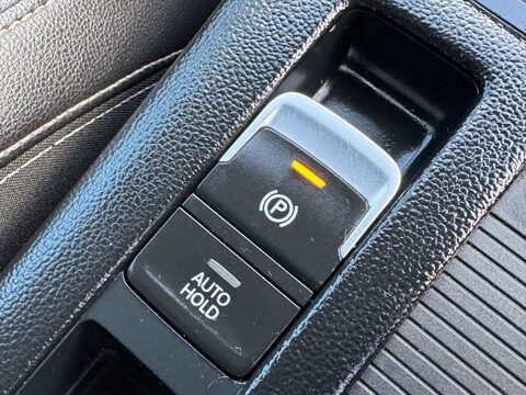 Volkswagen Passat 2.0 TDI EVO SEL Euro 6 (s/s) 5dr 35
