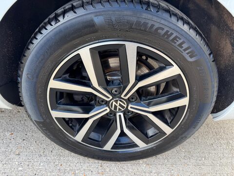 Volkswagen Passat 2.0 TDI EVO SEL Euro 6 (s/s) 5dr 51