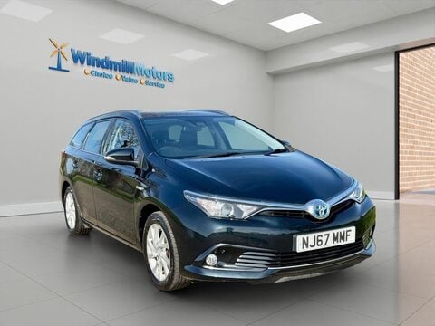 Toyota Auris 1.8 VVT-h Business Edition Touring Sports CVT Euro 6 (s/s) 5dr (Safety Sens 1