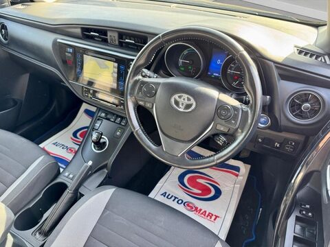 Toyota Auris 1.8 VVT-h Business Edition Touring Sports CVT Euro 6 (s/s) 5dr (Safety Sens 37
