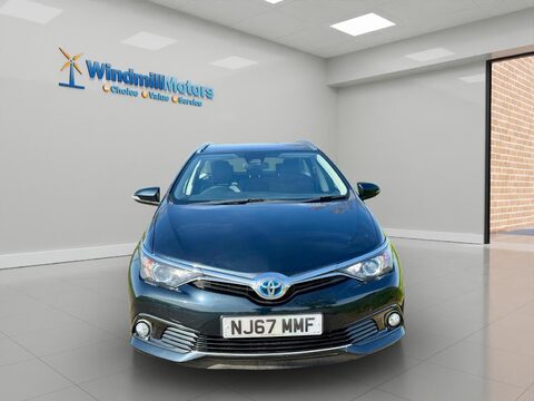 Toyota Auris 1.8 VVT-h Business Edition Touring Sports CVT Euro 6 (s/s) 5dr (Safety Sens 5