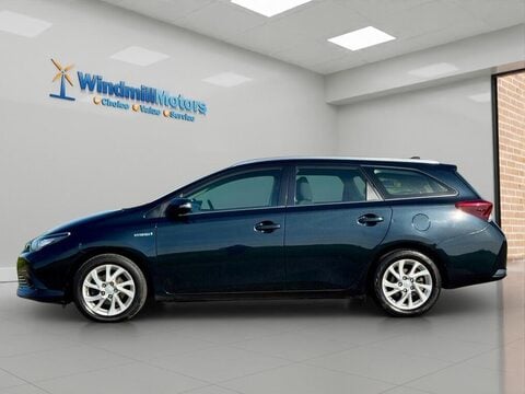 Toyota Auris 1.8 VVT-h Business Edition Touring Sports CVT Euro 6 (s/s) 5dr (Safety Sens 7