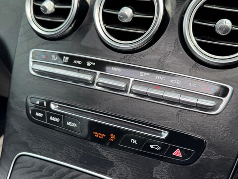 Mercedes-Benz GLC 2.1 GLC220d AMG Line (Premium Plus) G-Tronic 4MATIC Euro 6 (s/s) 5dr 41