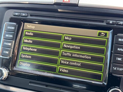 Skoda Superb 2.0 TDI Elegance DSG Euro 5 (s/s) 5dr 17