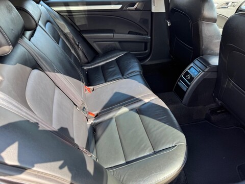 Skoda Superb 2.0 TDI Elegance DSG Euro 5 (s/s) 5dr 34