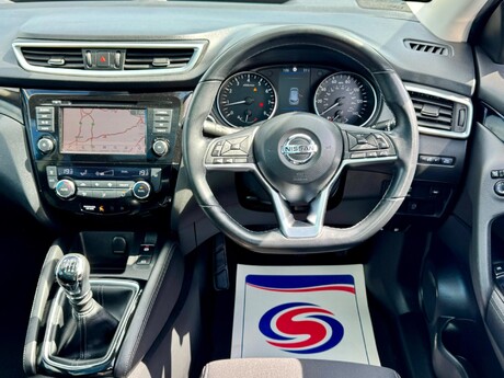 Nissan Qashqai 1.3 DIG-T N-Connecta Euro 6 (s/s) 5dr