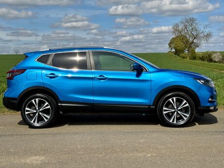 Nissan Qashqai 1.3 DIG-T N-Connecta Euro 6 (s/s) 5dr