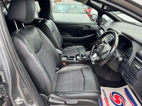 Nissan LEAF 40kWh N-Connecta Auto 5dr 10