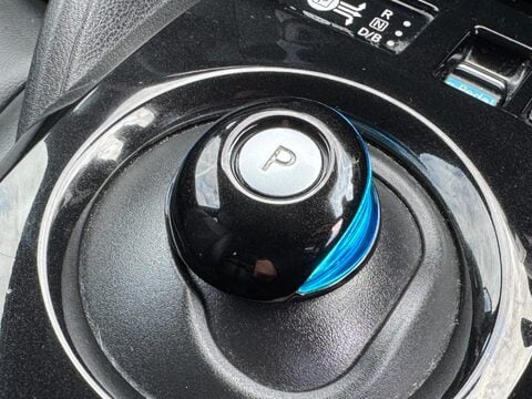 Nissan LEAF 40kWh N-Connecta Auto 5dr 29