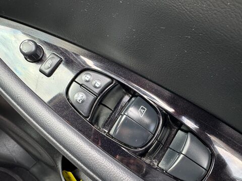 Nissan LEAF 40kWh N-Connecta Auto 5dr 35