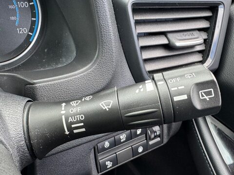 Nissan LEAF 40kWh N-Connecta Auto 5dr 34