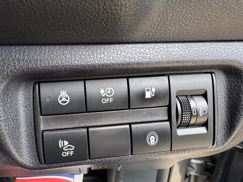 Nissan LEAF 40kWh N-Connecta Auto 5dr 27