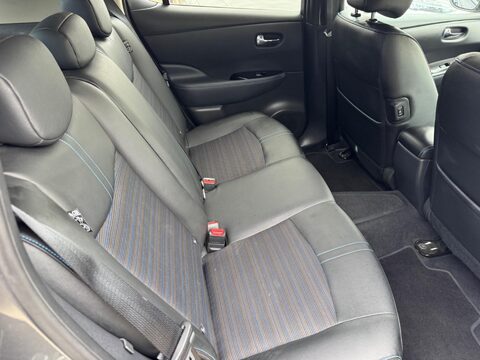 Nissan LEAF 40kWh N-Connecta Auto 5dr 37