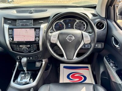 Nissan Navara 2.3 dCi N-Guard Auto 4WD Euro 6 4dr