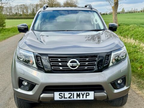 Nissan Navara 2.3 dCi N-Guard Auto 4WD Euro 6 4dr 6