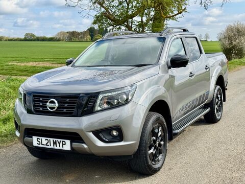 Nissan Navara 2.3 dCi N-Guard Auto 4WD Euro 6 4dr 7
