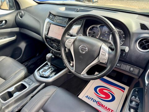 Nissan Navara 2.3 dCi N-Guard Auto 4WD Euro 6 4dr 43