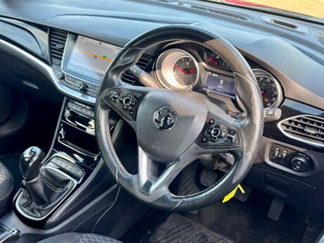 Vauxhall Astra 1.6 CDTi BlueInjection SRi Nav Euro 6 (s/s) 5dr