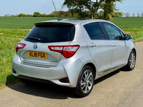 Toyota Yaris 1.5 VVT-h Excel E-CVT Euro 6 (s/s) 5dr (15in Alloy) 10
