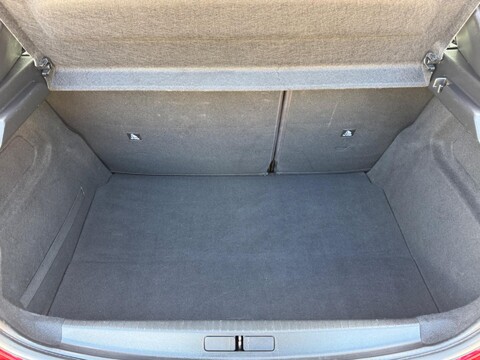 Peugeot 208 1.2 PureTech Allure Euro 6 (s/s) 5dr 40