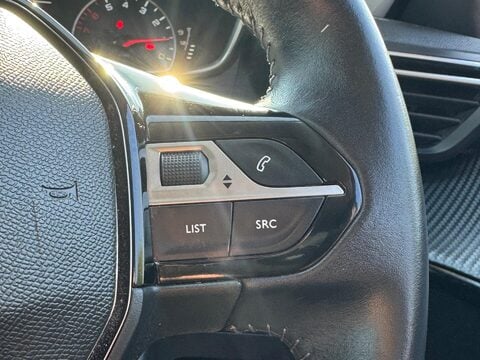 Peugeot 208 1.2 PureTech Allure Euro 6 (s/s) 5dr 27