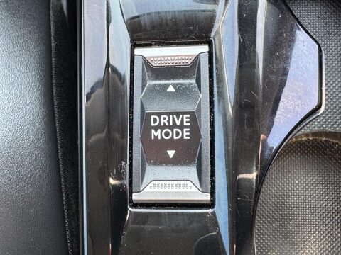 Peugeot 208 1.2 PureTech Allure Euro 6 (s/s) 5dr 32