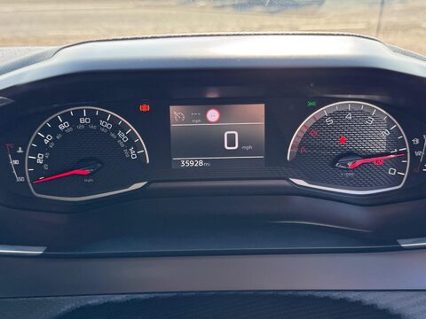 Peugeot 208 1.2 PureTech Allure Euro 6 (s/s) 5dr 37