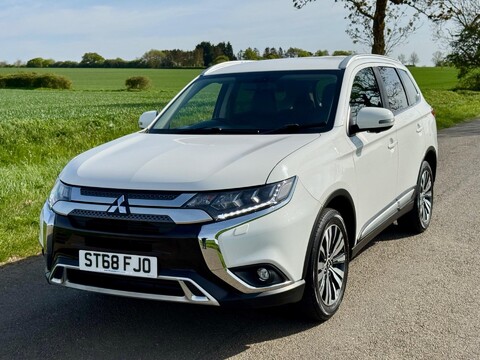 Mitsubishi Outlander 2.0 MIVEC 4 CVT 4WD Euro 6 (s/s) 5dr 5