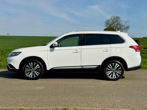 Mitsubishi Outlander 2.0 MIVEC 4 CVT 4WD Euro 6 (s/s) 5dr 7