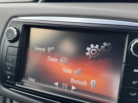 Toyota Yaris 1.33 Dual VVT-i Icon Euro 6 5dr 17