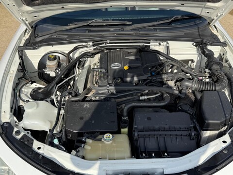 Mazda MX-5 2.0i Venture Roadster Euro 5 2dr 32
