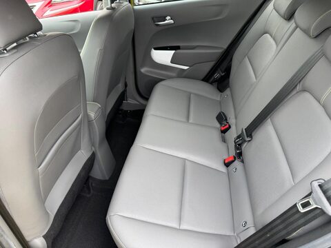 Kia Picanto 1.25 X-Line Euro 6 5dr 37